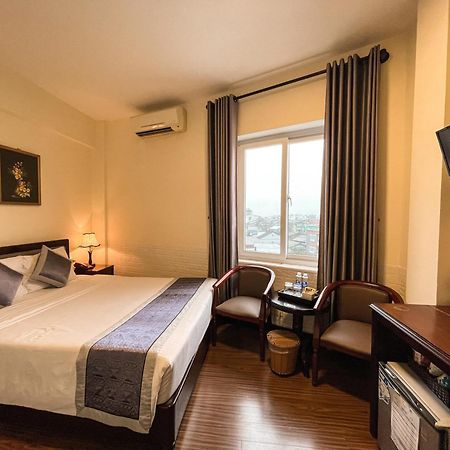 Baly Hotel Hue Luaran gambar