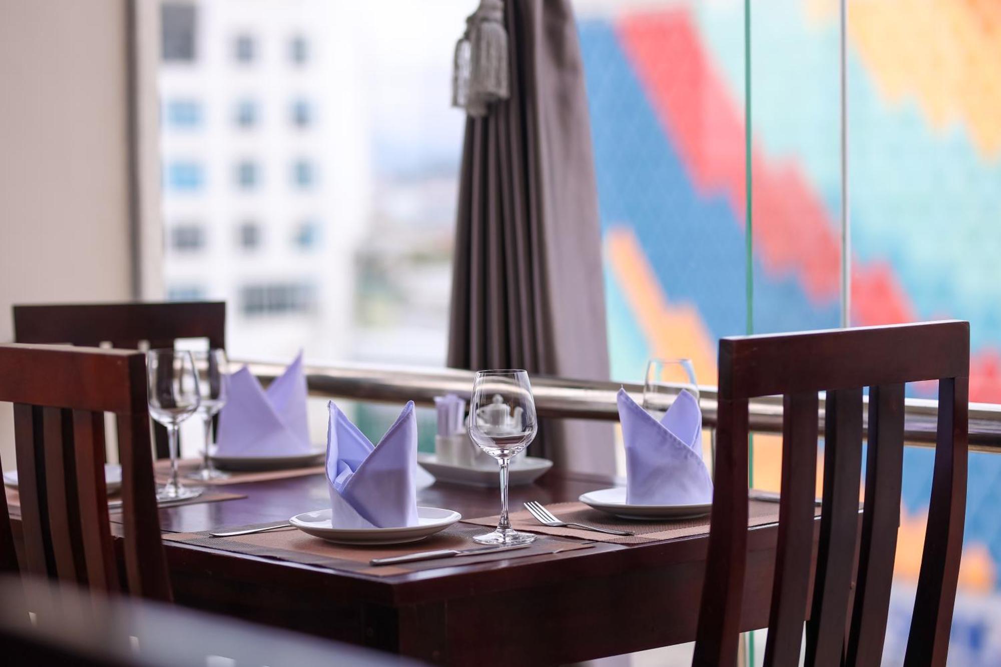 Baly Hotel Hue Luaran gambar