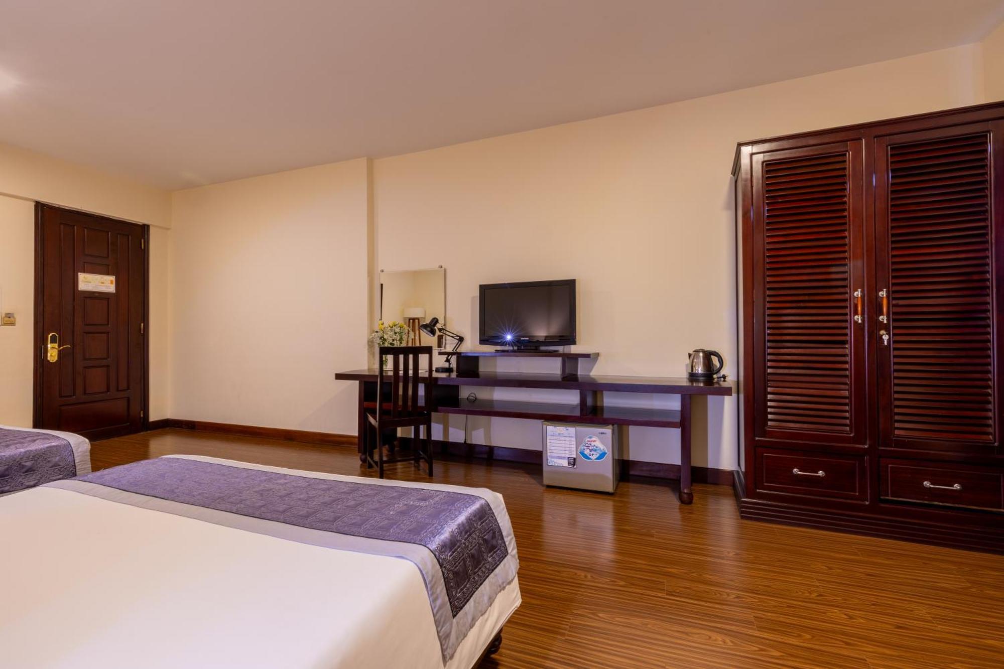 Baly Hotel Hue Luaran gambar
