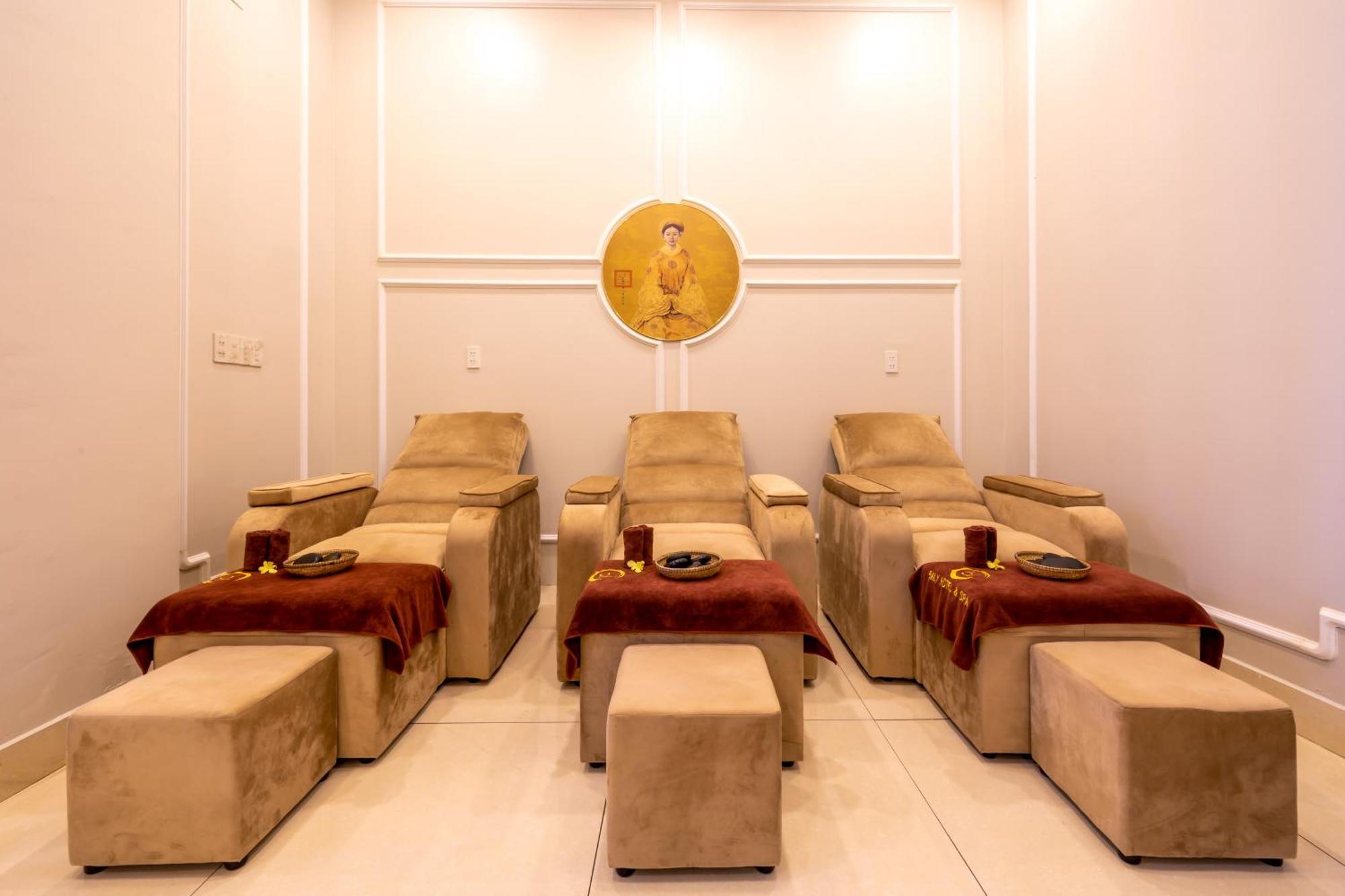 Baly Hotel Hue Luaran gambar