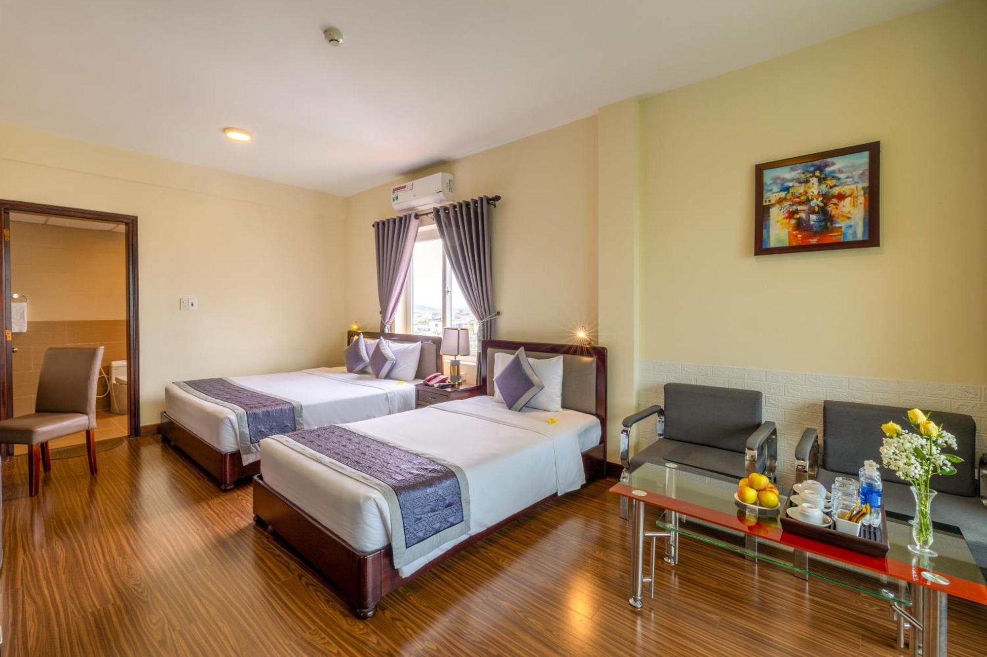 Baly Hotel Hue Luaran gambar